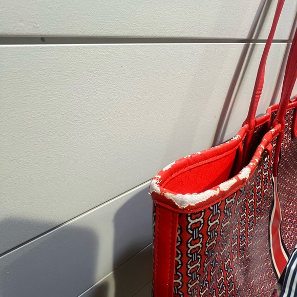 Tory Burch Gemini Link Tote - Picture 3 of 13